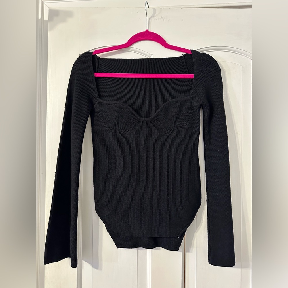 Women’s M Sweetheart Neckline Sweater Black Ribbed. NWT!